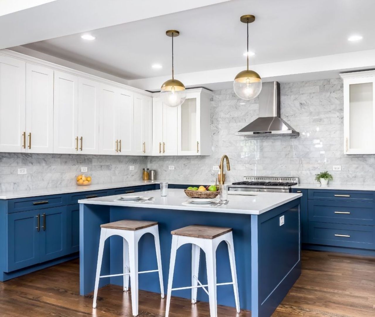 Materials and Durability Standards in Commercial Kitchen Cabinet Manufacturing